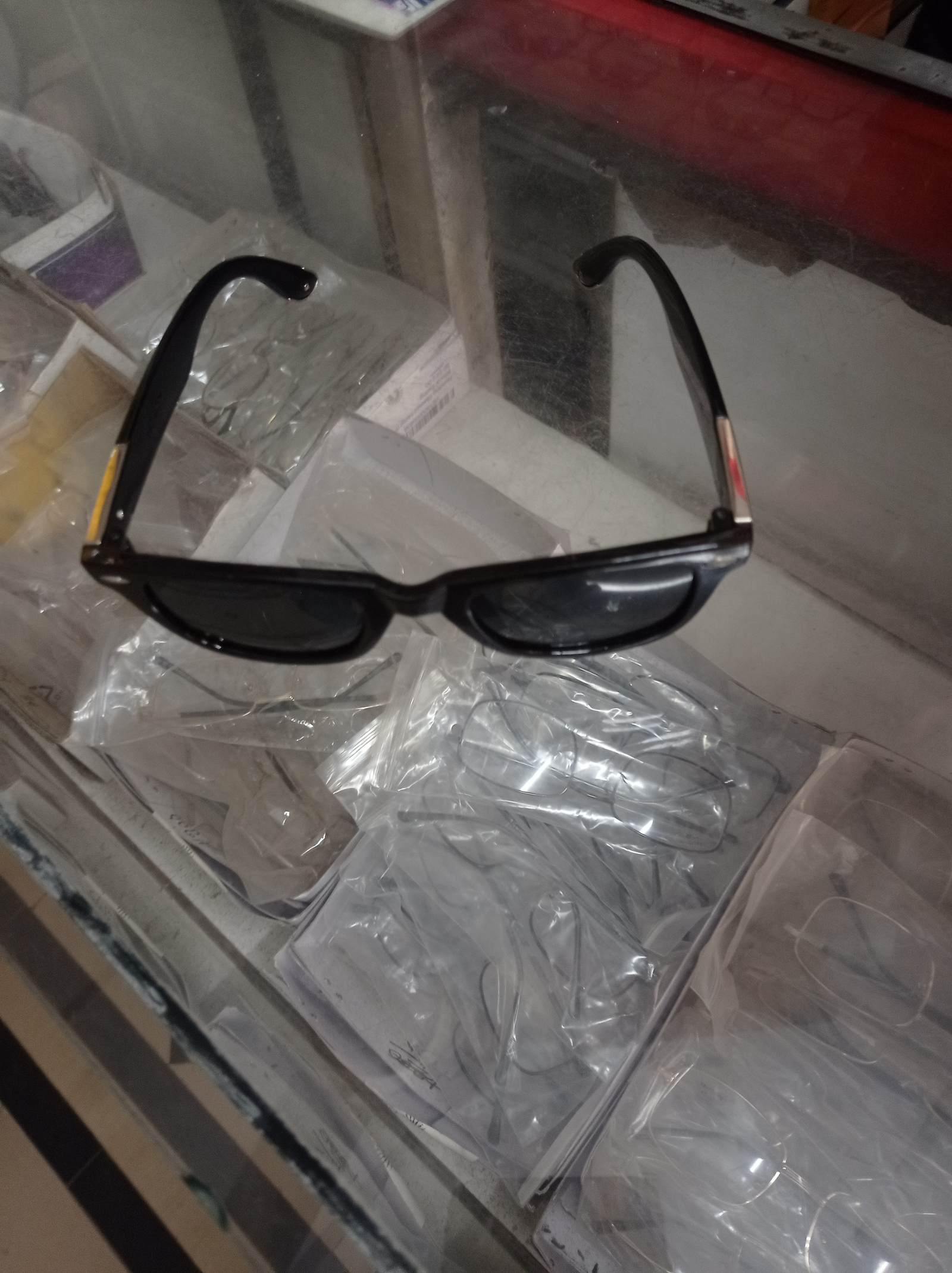 Ray Ban Sun Glass.