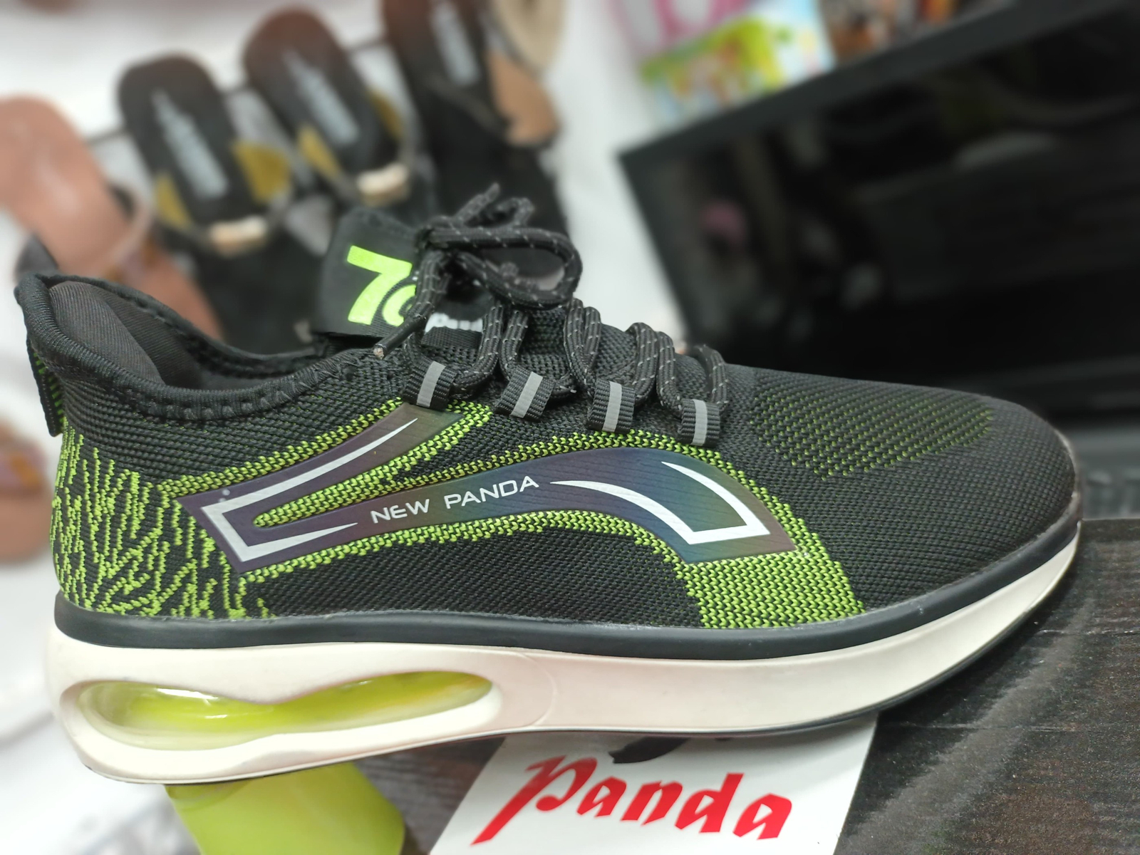  Sport Shoes
